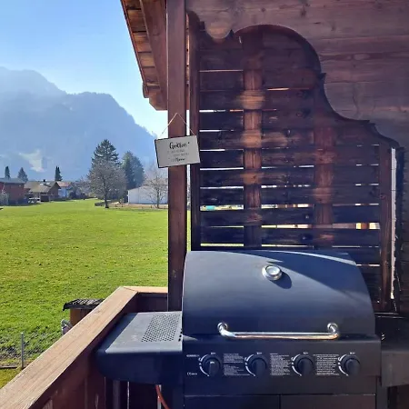 Family-friendly With Alpine View Apartment *