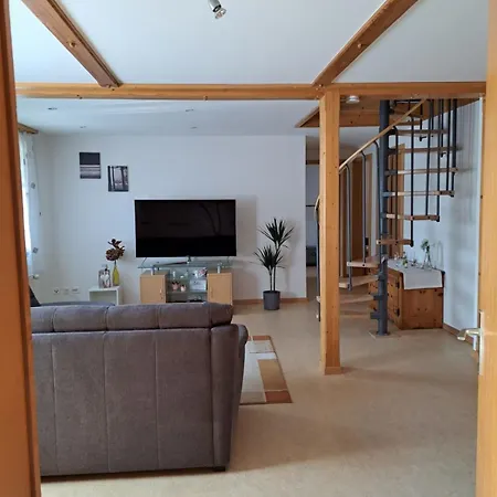 Family-friendly With Alpine View Apartment