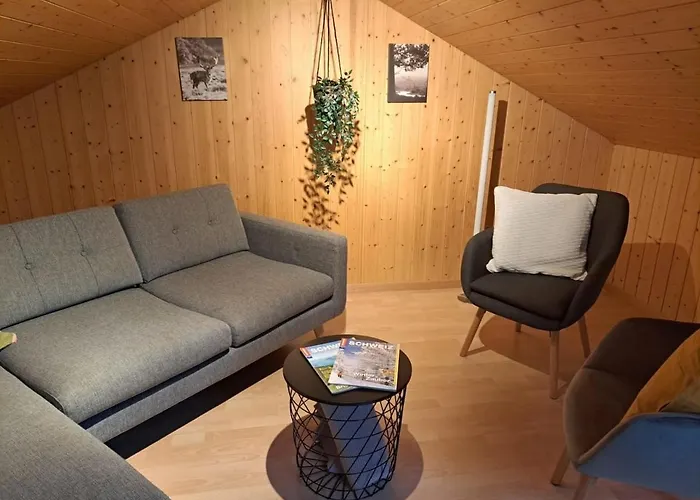 Family-friendly With Alpine View Apartamento