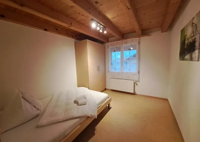 Family-friendly With Alpine View Apartamento