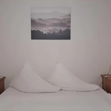 Family-friendly With Alpine View Apartment *