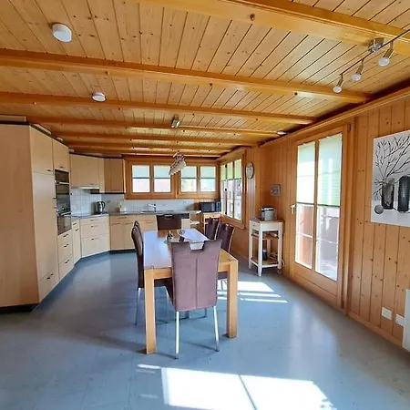 Family-friendly With Alpine View Apartment